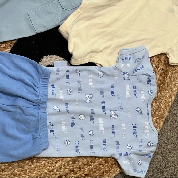 Vintage 90s baby boy clothing bundle 100% cotton 0-3 months set, bibs, & onesies - Picture 14 of 15